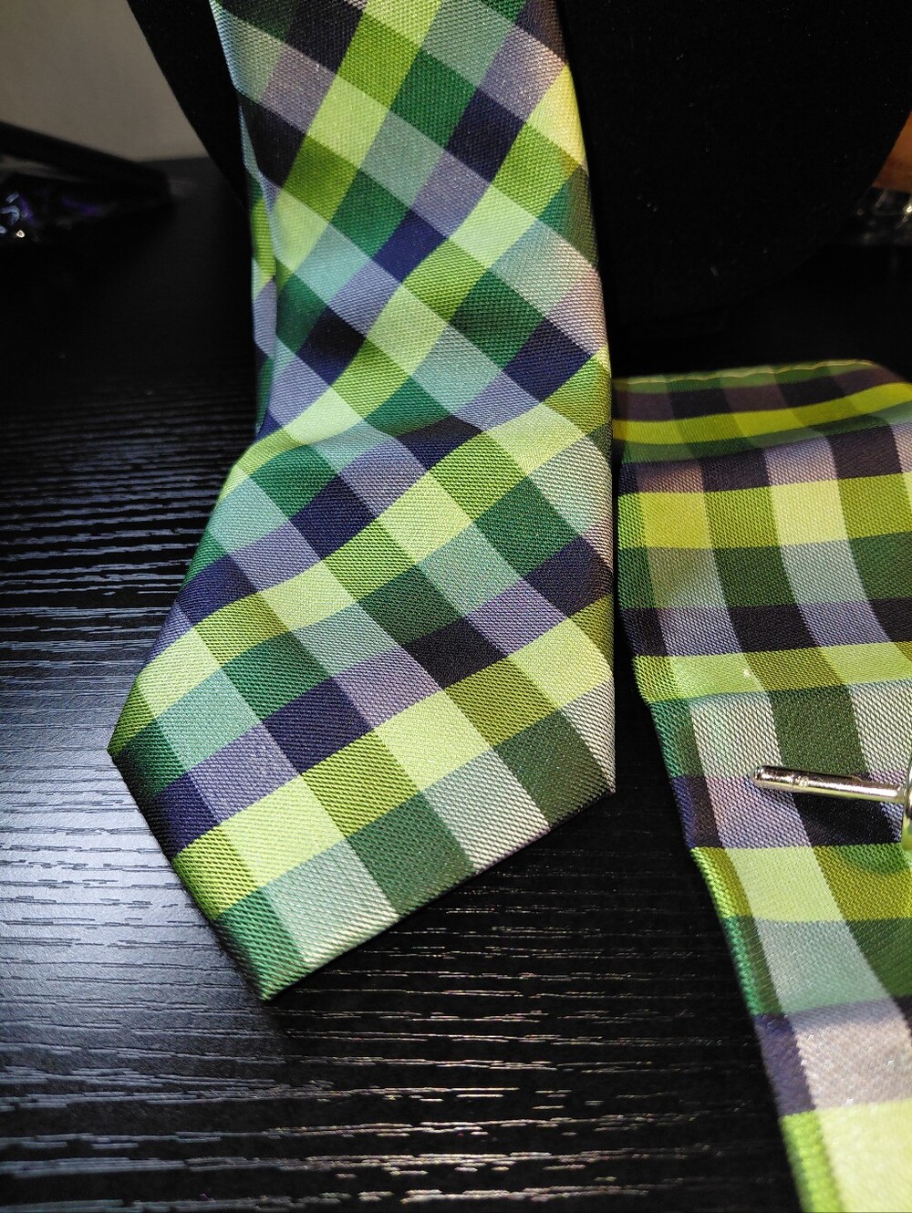 Men's Green Plaid Tie - Classic Check Pattern
